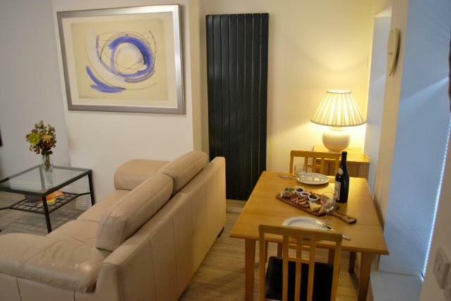Gallowgate Square Apartments Largs Eksteriør billede